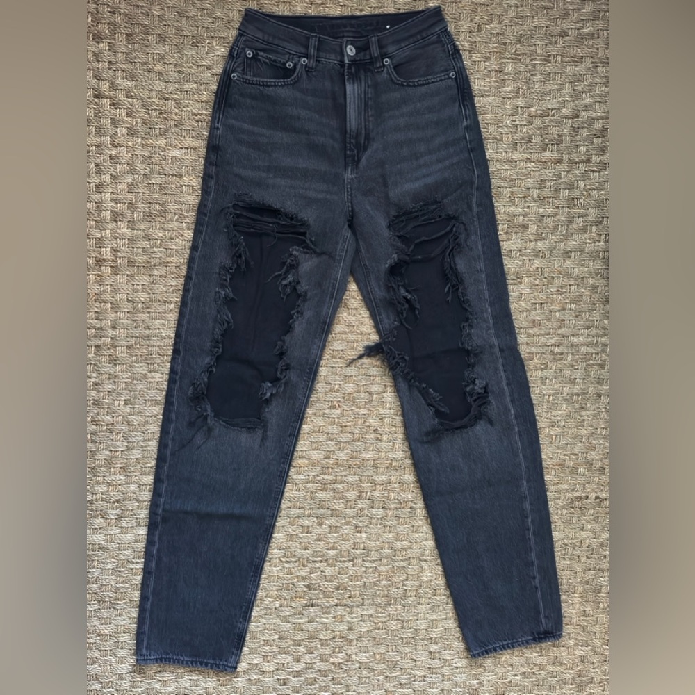 American Eagle Mom Jeans